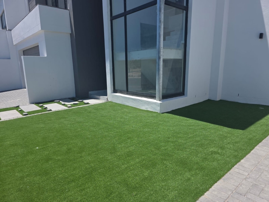 4 Bedroom Property for Sale in Sandown Western Cape